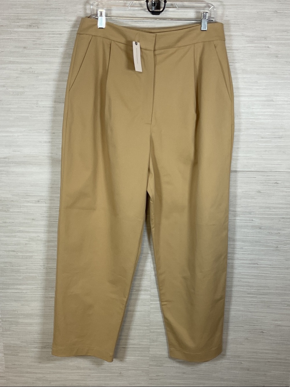 Anthropologie Exquise Pleated Chino Trousers Tapered Leg Cedar Tan Large NWT